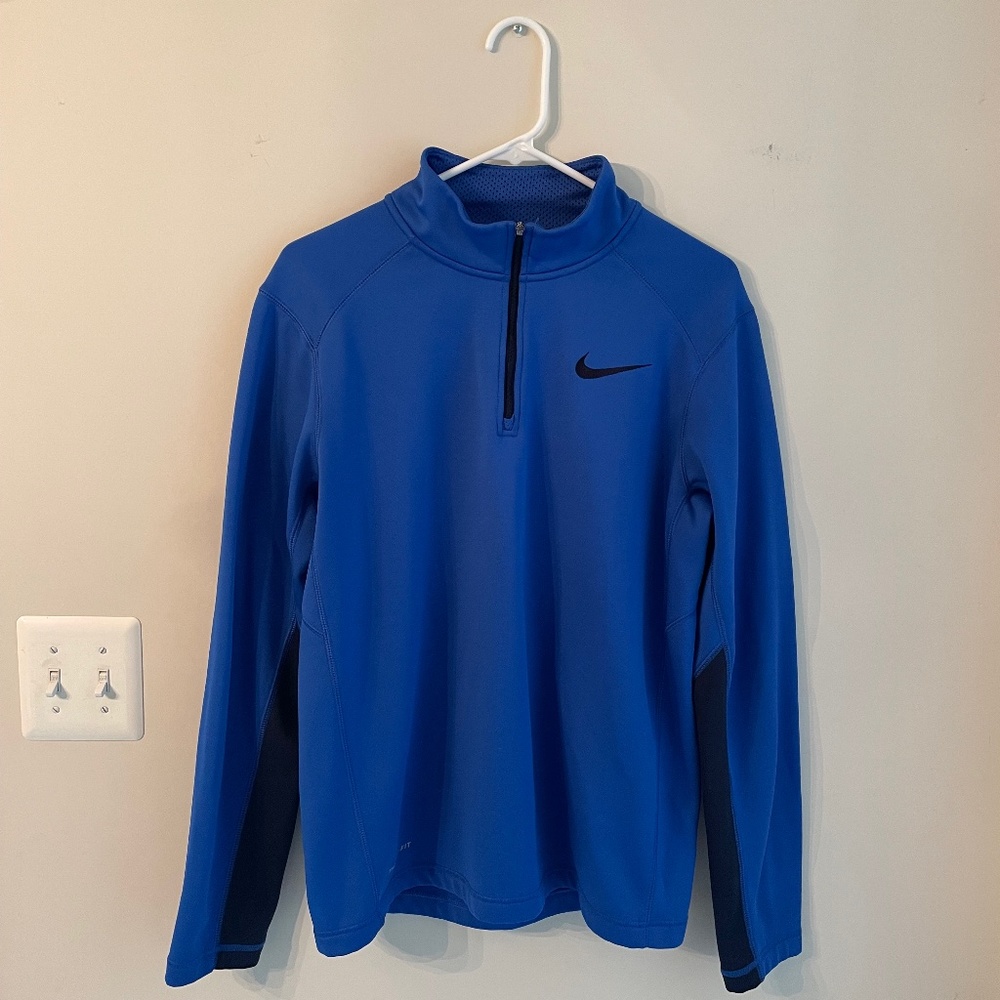 Nike Therma-Fit Mens size Medium